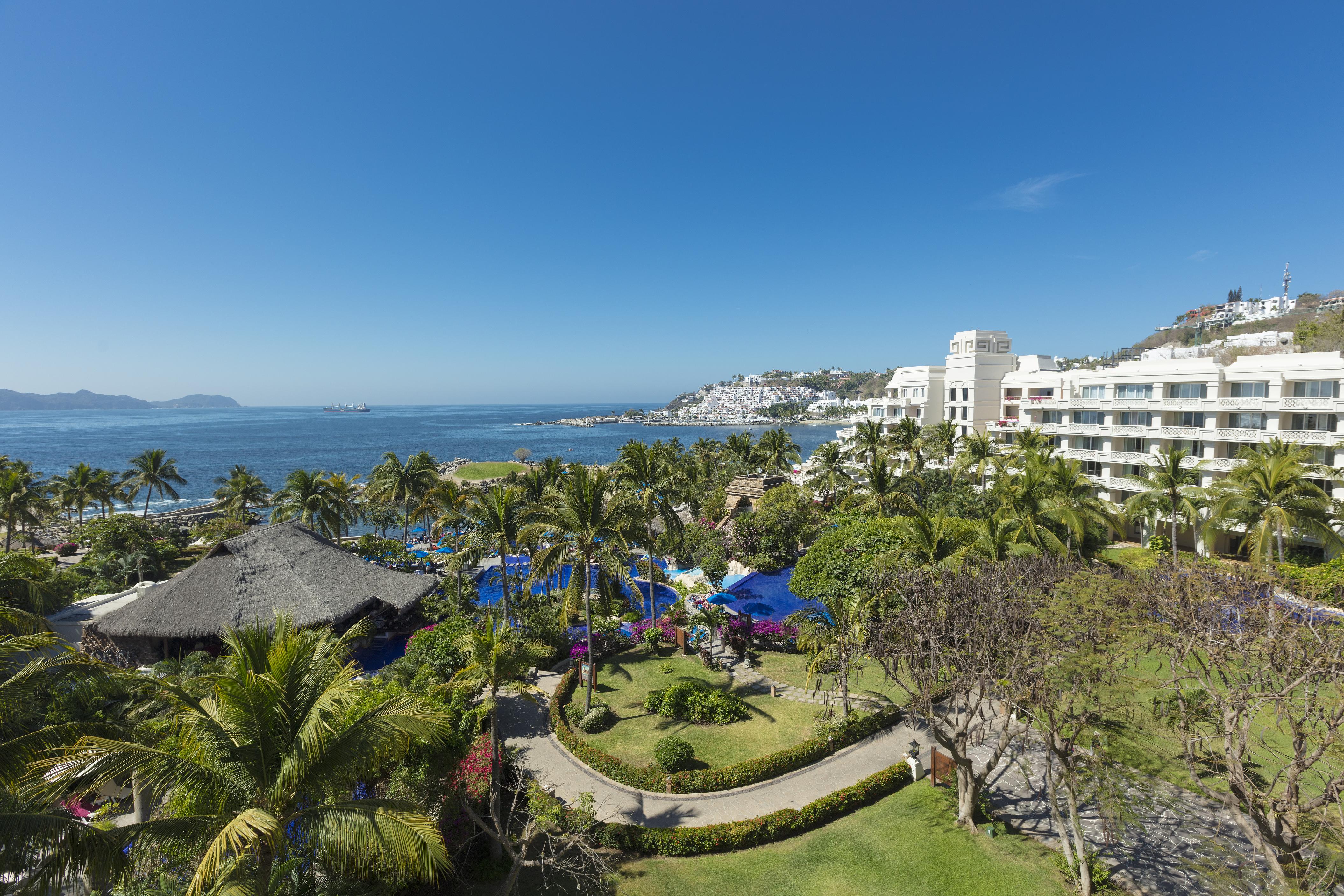 Barcelo Karmina Ξενοδοχείο Manzanillo Εξωτερικό φωτογραφία View of the Bay of Acapulco